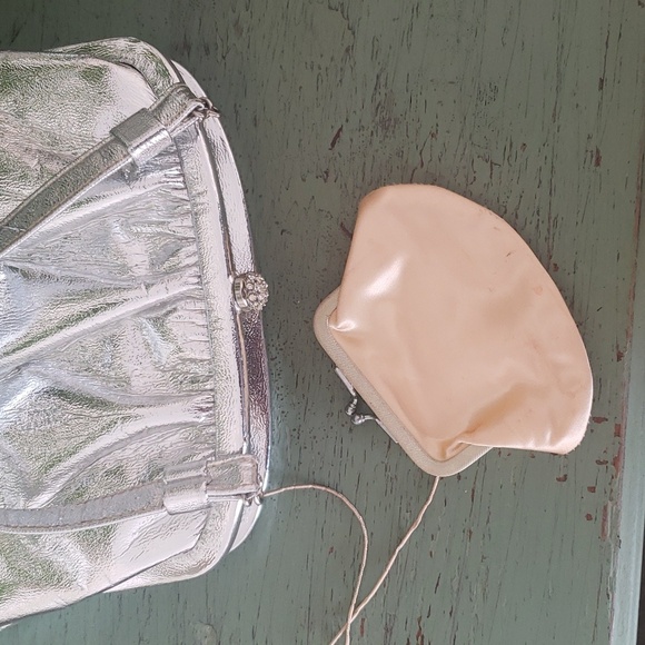 Vintage 50s Silver Evening Clutch Handbag - Picture 5 of 5